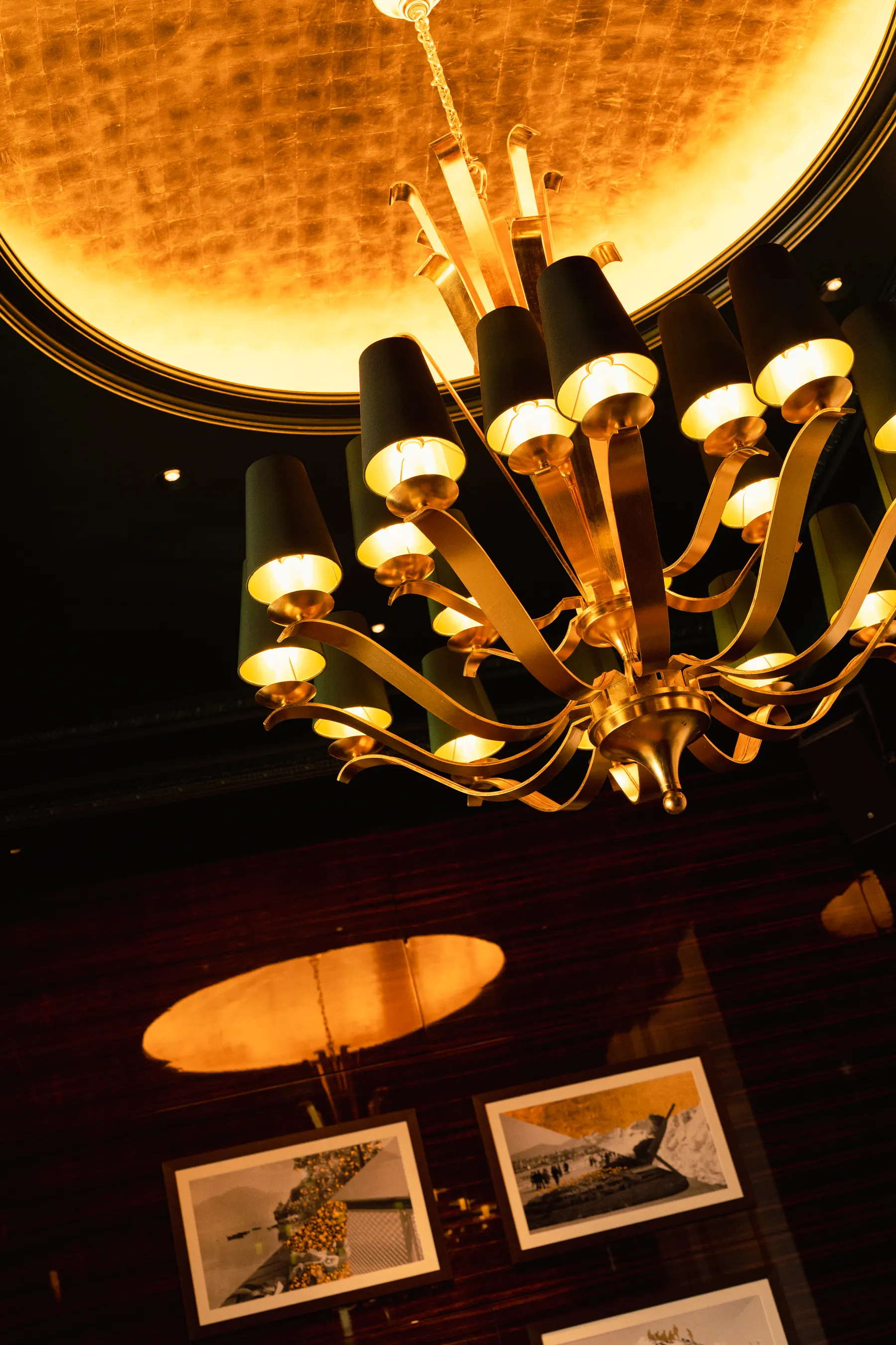 Bar 37